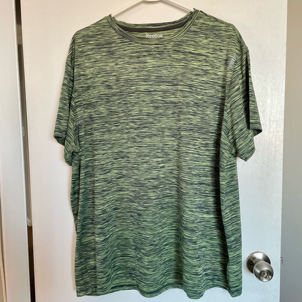 Reebok Active Performance Lightweight Top - Size … - image 1